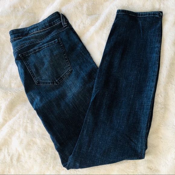 NYDJ AMI SKINNY Jeans {Niptuck Technology} - Picture 2 of 9